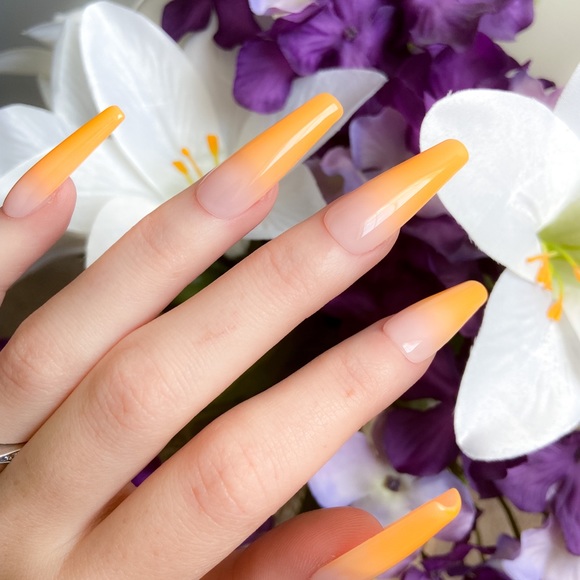 Orange Ombré Press-On Nails - Picture 2 of 5